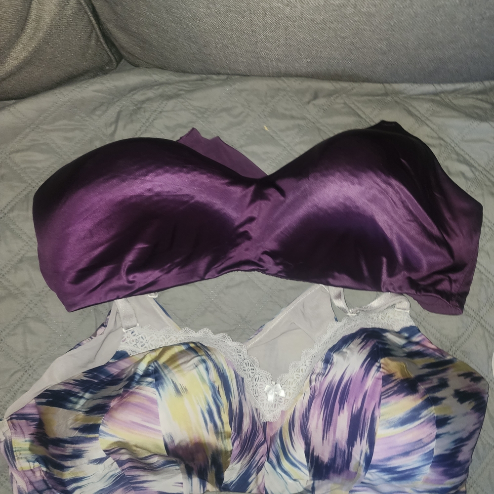 2 Bras. Torrid 50dd